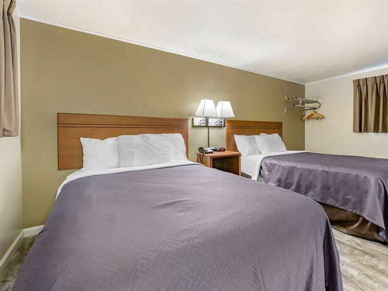 Econo Lodge Bellefonte I-99 Экстерьер фото