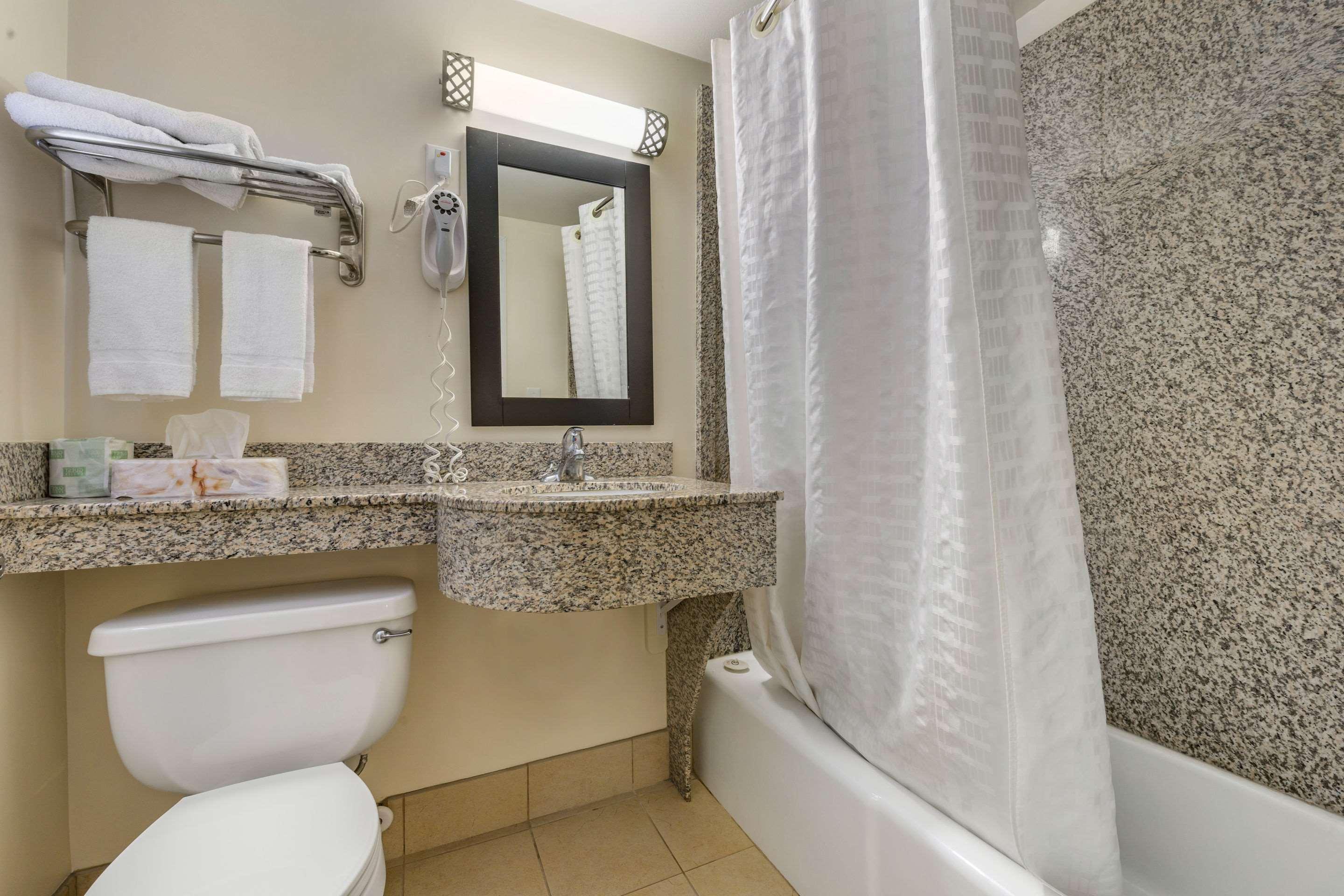 Econo Lodge Bellefonte I-99 Экстерьер фото