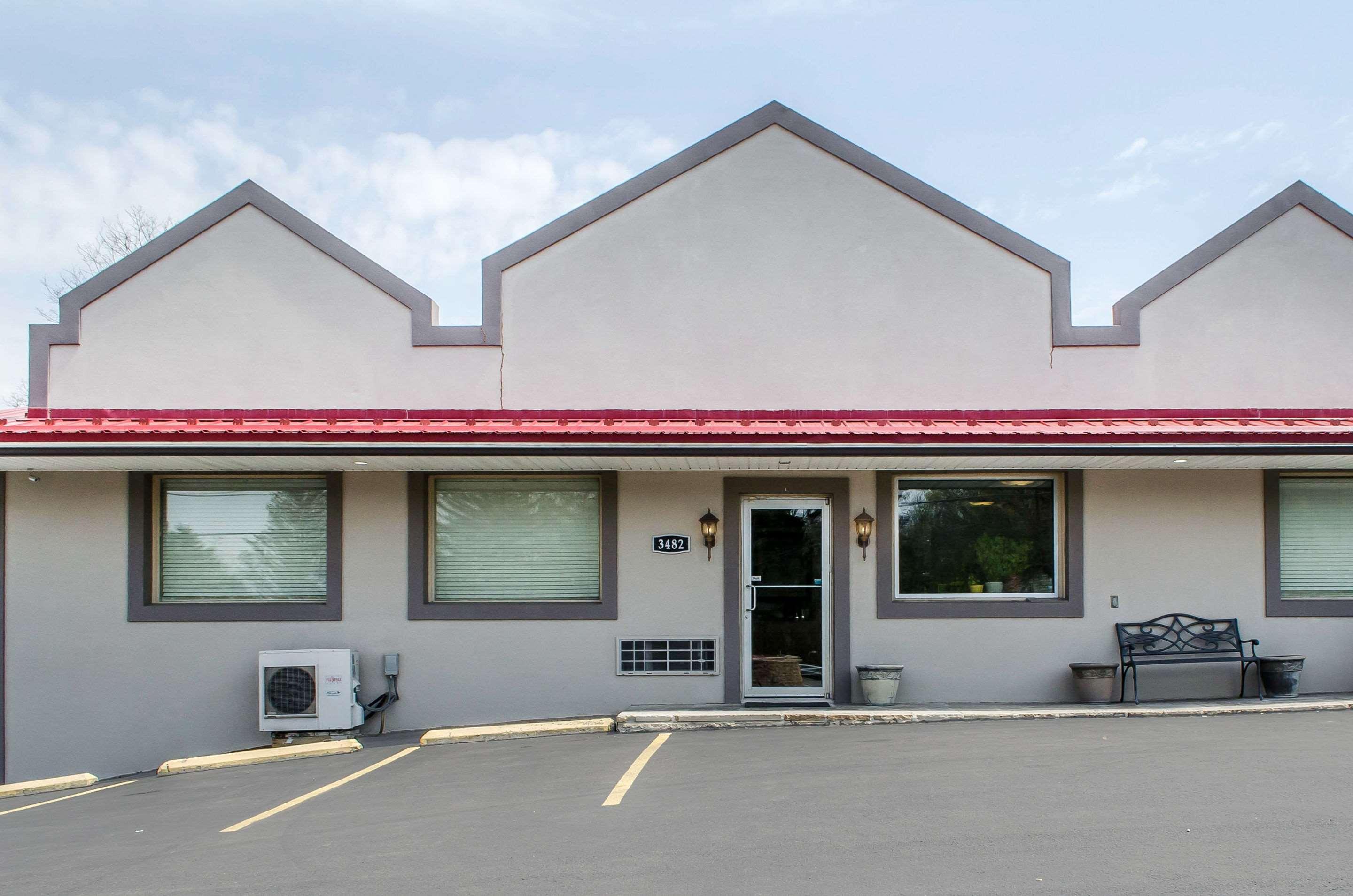 Econo Lodge Bellefonte I-99 Экстерьер фото