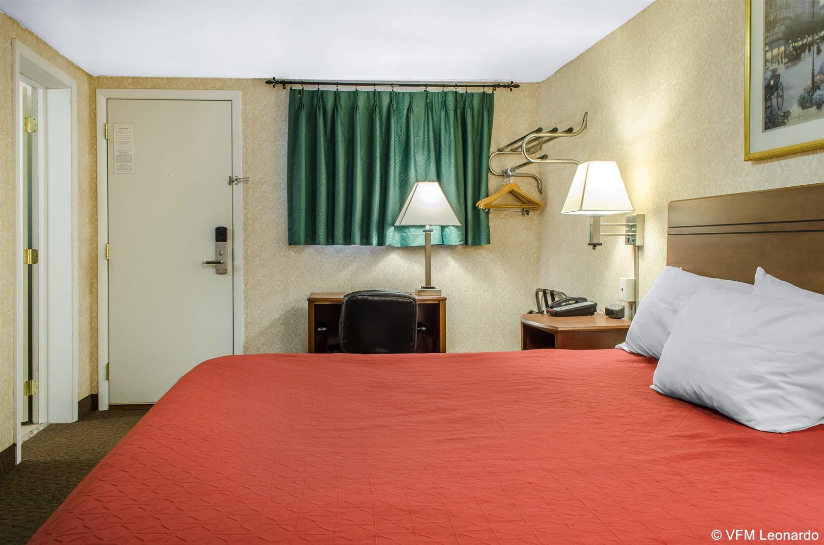 Econo Lodge Bellefonte I-99 Экстерьер фото