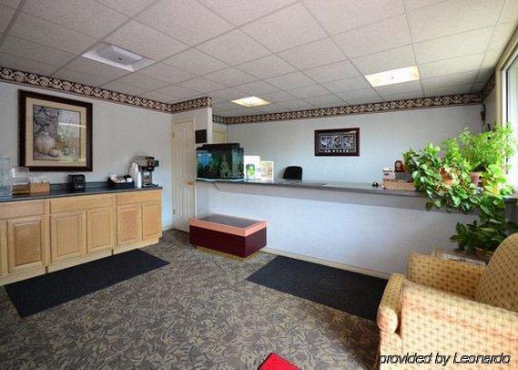 Econo Lodge Bellefonte I-99 Интерьер фото