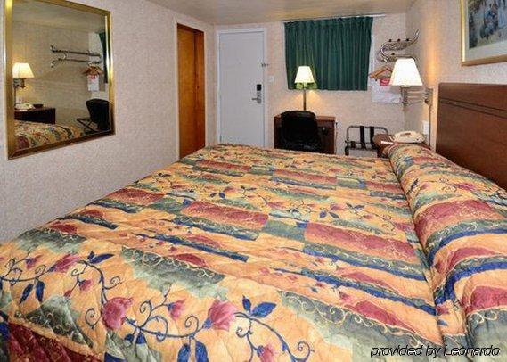 Econo Lodge Bellefonte I-99 Номер фото