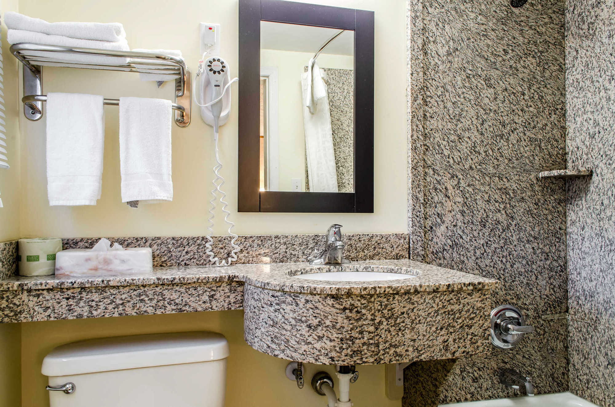 Econo Lodge Bellefonte I-99 Номер фото