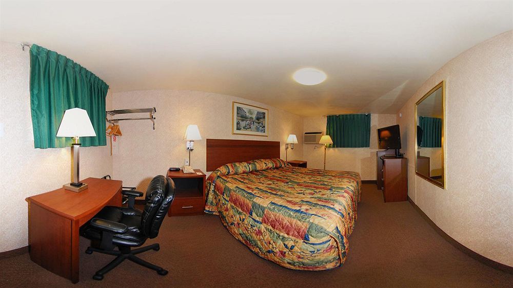 Econo Lodge Bellefonte I-99 Экстерьер фото